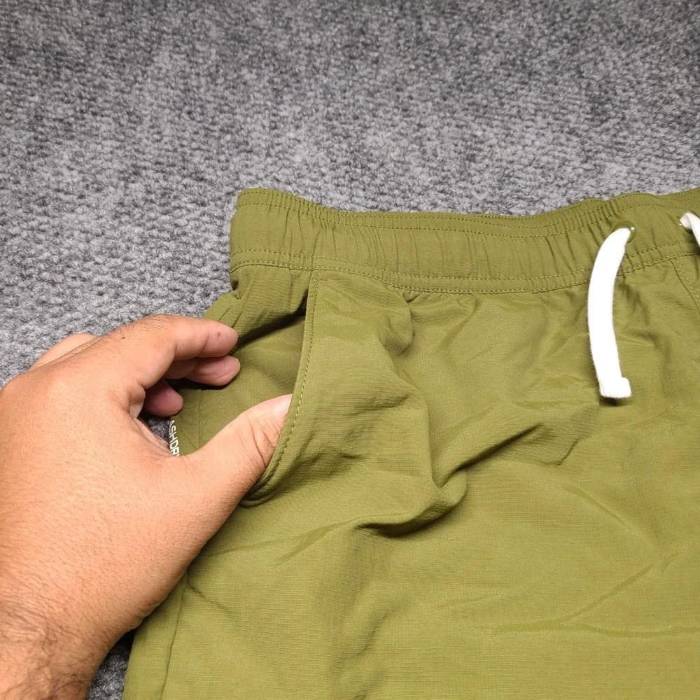 NEW The North Face Mens Action Short 2.0 Forest Olive Green NF0A87TJ Medium NWT